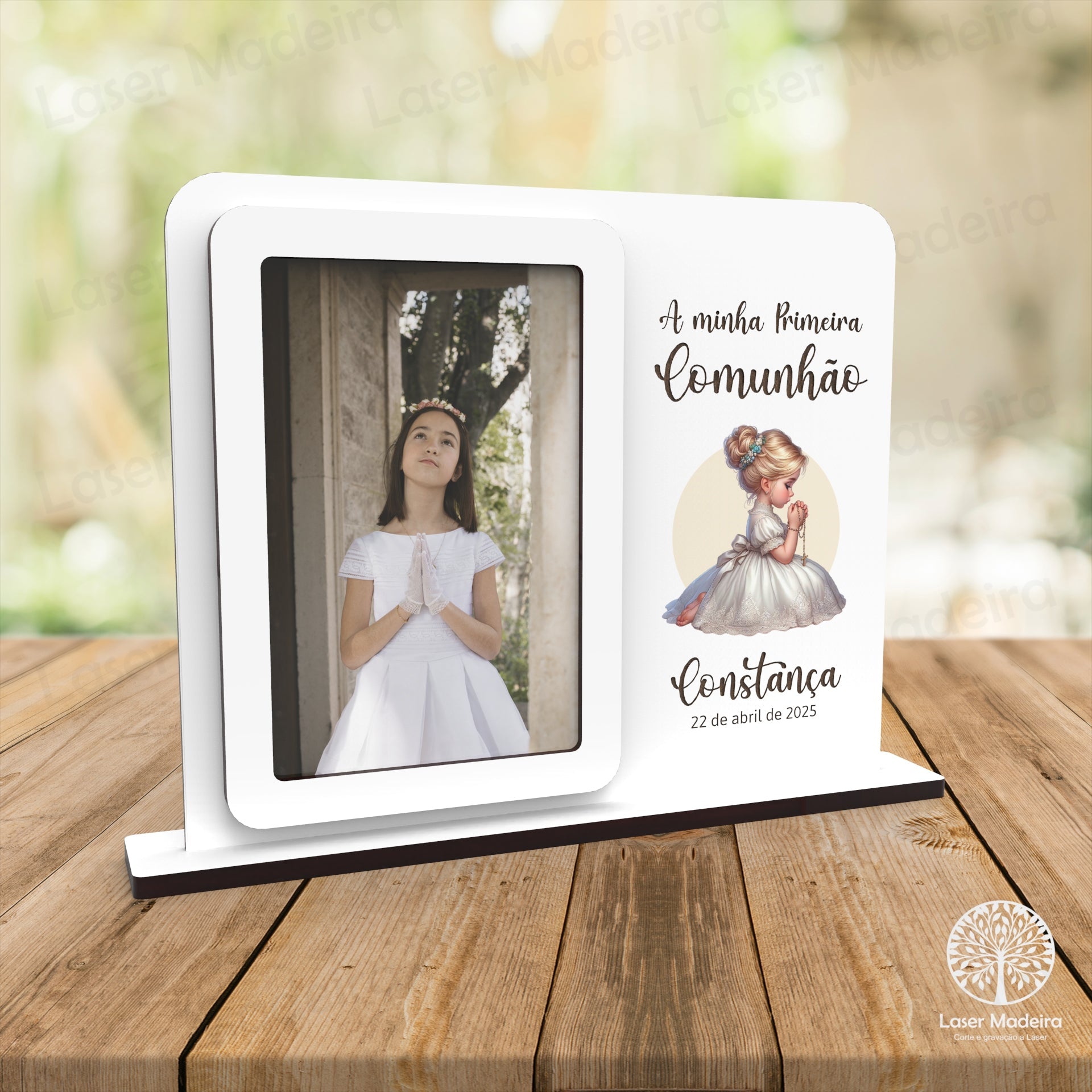 Moldura Personalizada com Menina de Joelhos - Laser Madeira